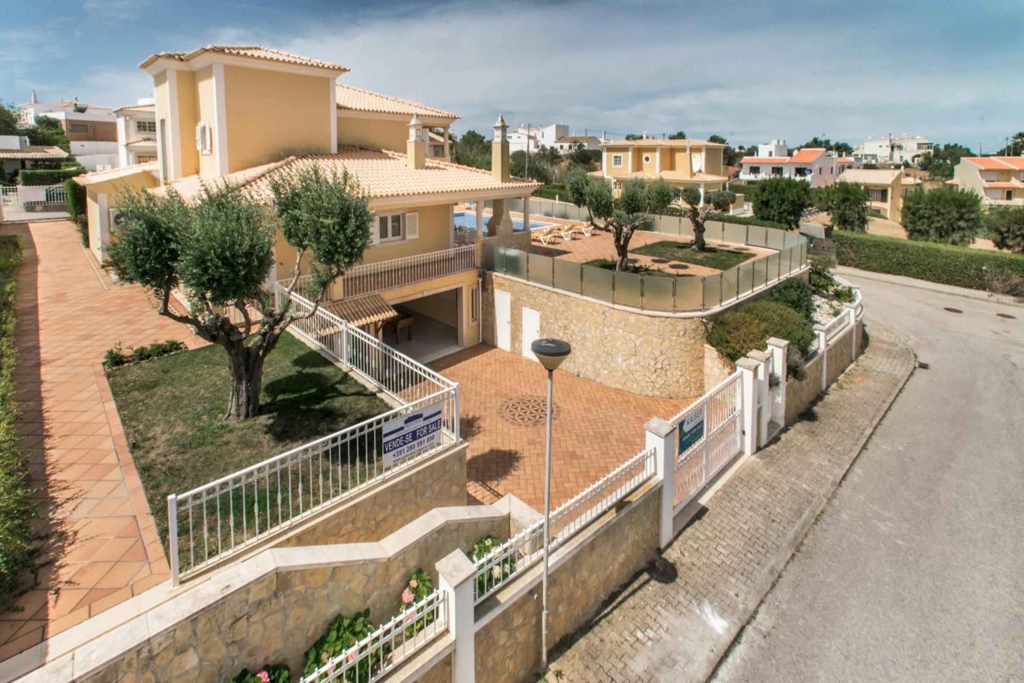 Villa Das Oliveiras Amazing Location Walk To Marina Restaurants Beach Αλμπουφέιρα Εξωτερικό φωτογραφία